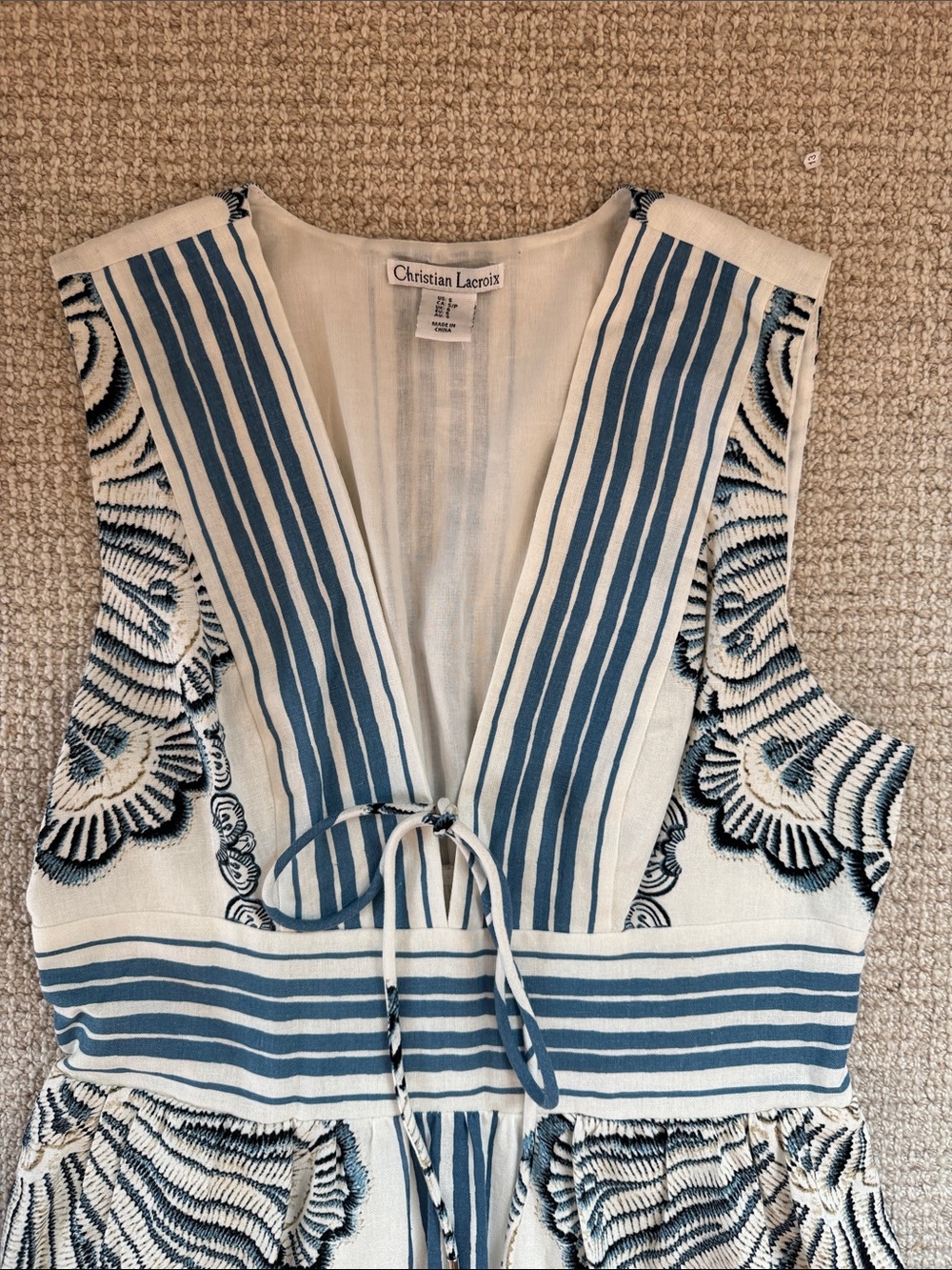 Christian Lacroix White Linen Maxi Dress with Blue Coastal Shell Motif - Picture 5 of 9